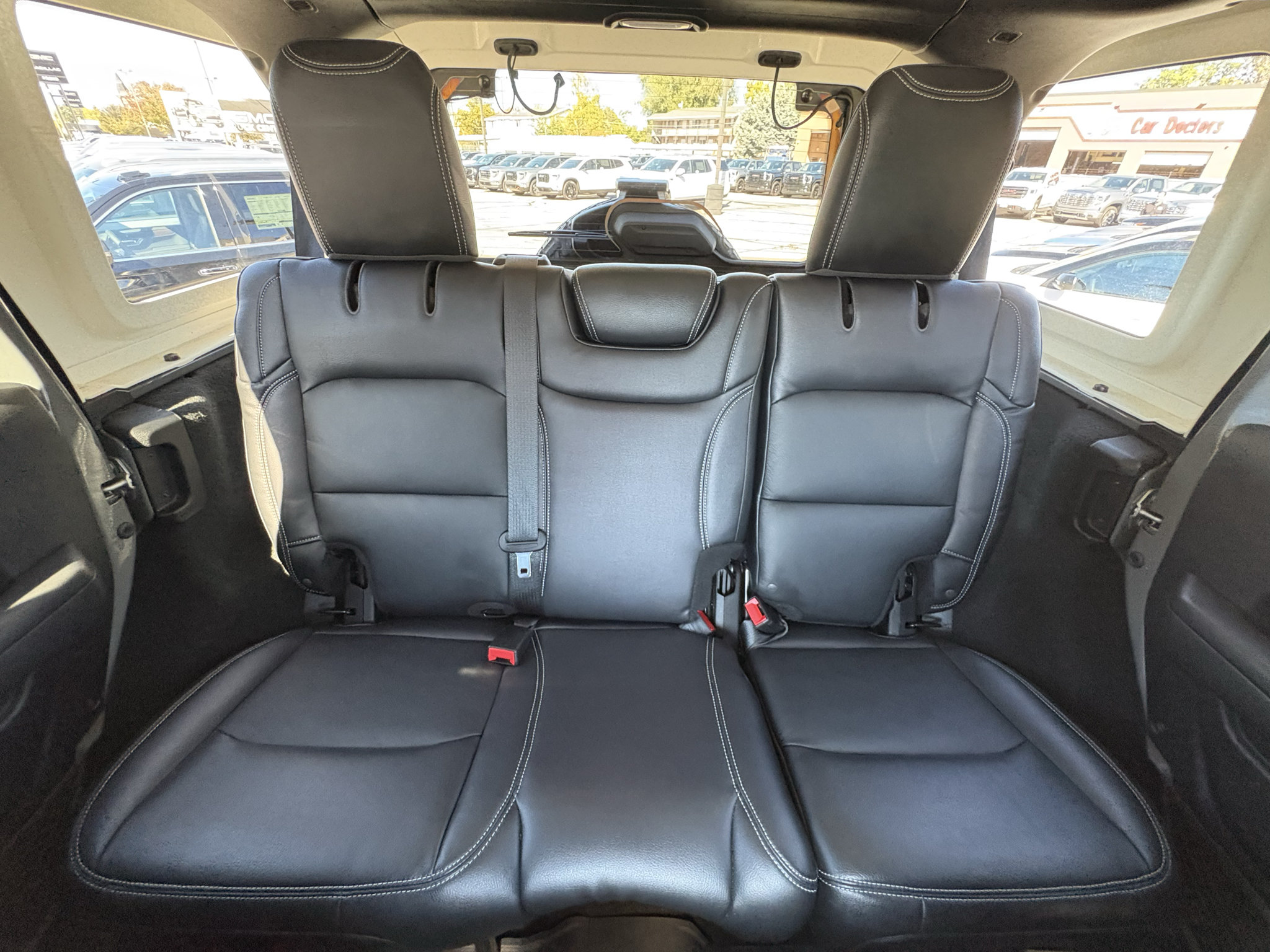 Used 2023 Jeep Wrangler Unlimited Sport AWD/4WD image 34