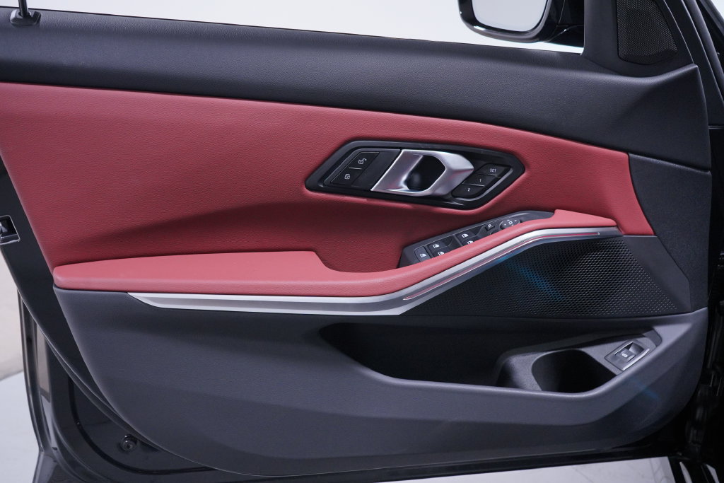 New 2026 BMW M340i w/ Shadowloine Package RWD image 20