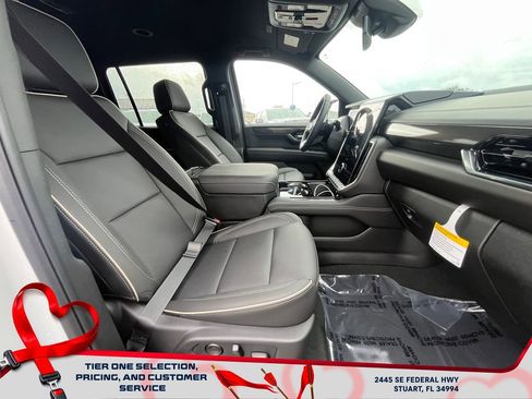 New 2026 GMC Yukon XL Elevation image 21