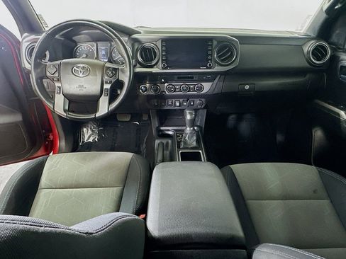 Used 2021 Toyota Tacoma TRD Off-Road w/ Technology Package image 16