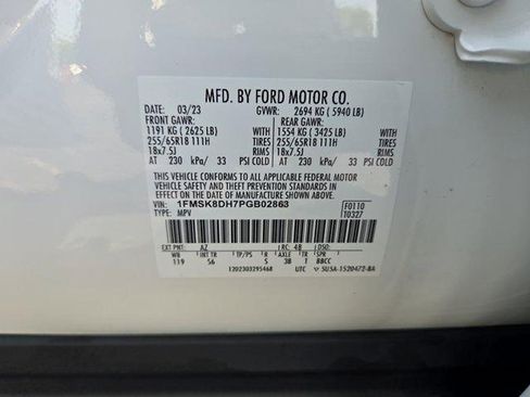 Certified 2023 Ford Explorer XLT w/ Equipment Group 202A AWD/4WD image 27