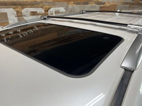 Used 2023 Lexus GX 460 Premium w/ Accessory Package AWD/4WD image 3