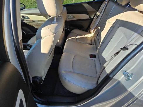 Used 2011 Chevrolet Cruze LTZ image 12
