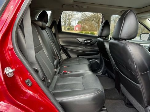 Used 2016 Nissan Rogue SL w/ SL Premium Package image 20