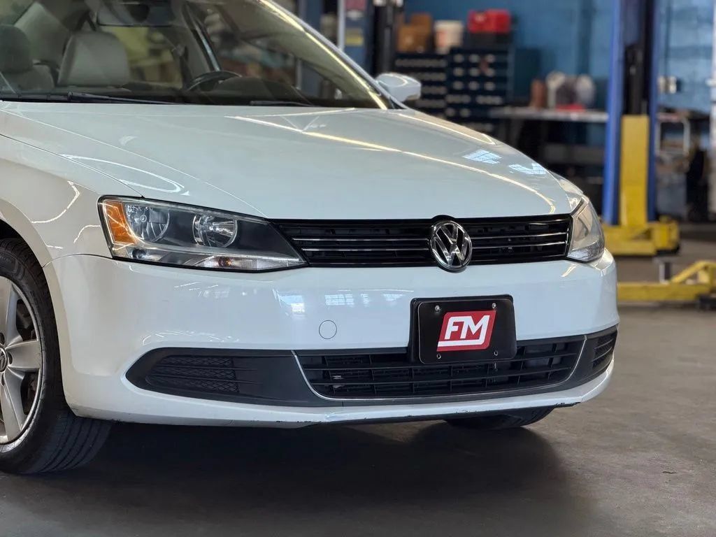 Used 2014 Volkswagen Jetta TDI FWD image 11
