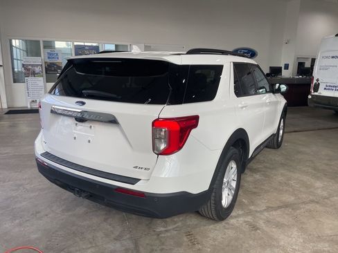Used 2022 Ford Explorer XLT w/ Class IV Trailer Tow Package AWD/4WD image 5