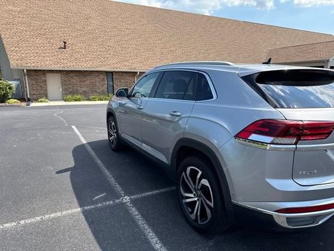 Used 2020 Volkswagen Atlas Cross Sport SEL Premium AWD/4WD image 7