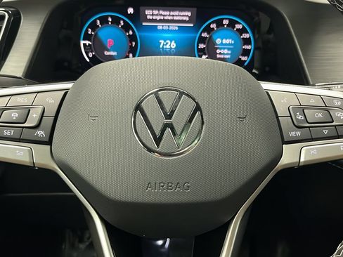 Used 2024 Volkswagen Atlas Cross Sport SE w/ Panoramic Sunroof Package AWD/4WD image 16