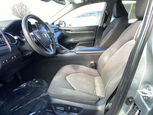 Used 2023 Toyota Camry LE image 28