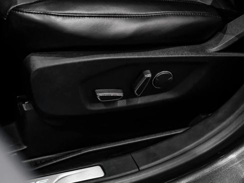 Used 2017 Ford Edge Titanium w/ Equipment Group 301A FWD image 41