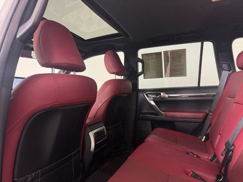 Certified 2022 Lexus GX 460 Premium w/ Premium Package AWD/4WD image 31