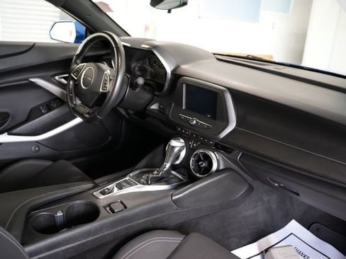 Used 2018 Chevrolet Camaro LT image 17