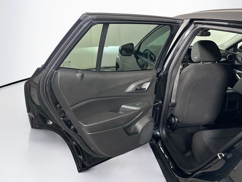 Used 2025 Chevrolet Trax LS w/ LS Convenience Package FWD image 24