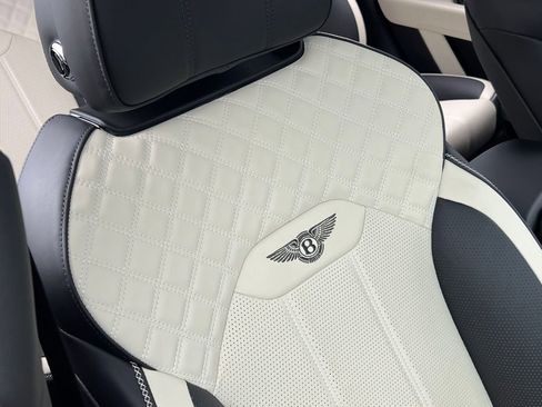 Used 2023 Bentley Bentayga Speed image 41