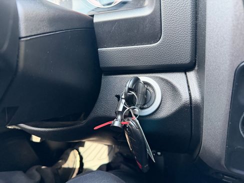 Used 2019 RAM 1500 Express RWD image 19