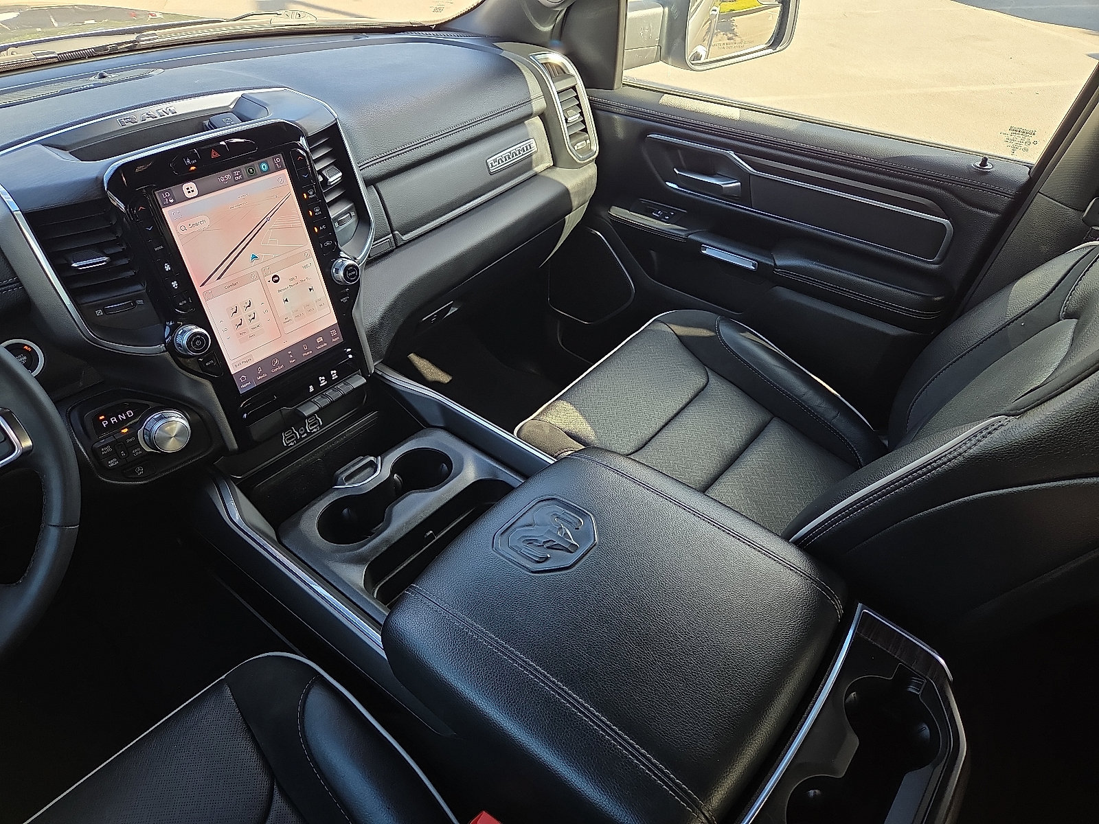 Used 2025 RAM 1500 Laramie AWD/4WD image 12