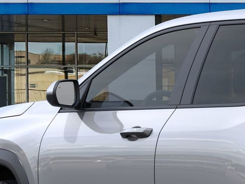 New 2026 Chevrolet Equinox LT image 13