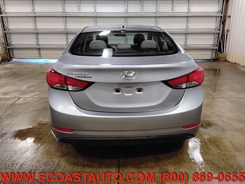 Used 2016 Hyundai Elantra SE image 8