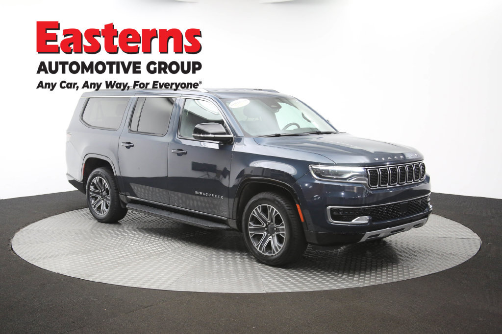 Used 2024 Jeep Wagoneer L Series II w/ Flexible Seating Group RWD image 56