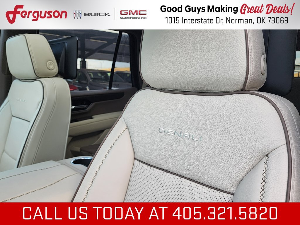 New 2026 GMC Yukon Denali w/ Denali Reserve Package AWD/4WD image 17