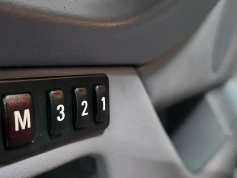 Used 1999 BMW 528i Sedan image 44