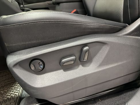 Used 2018 Volkswagen Atlas SE FWD image 12