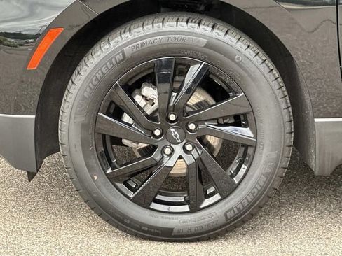 Used 2024 Chevrolet Equinox LS w/ LS Convenience Package FWD image 8