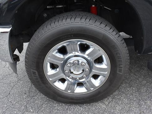 Used 2015 Ford F250 Lariat w/ Chrome Package AWD/4WD image 31