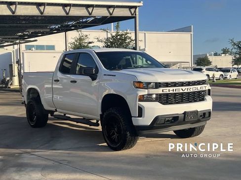 Used 2021 Chevrolet Silverado 1500 Custom w/ LPO, Dark Essentials Package RWD image 3