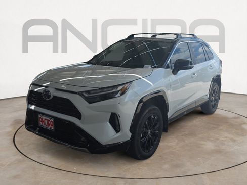 Used 2024 Toyota RAV4 XSE AWD/4WD image 4