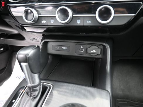 Used 2022 Honda Civic Sport image 14