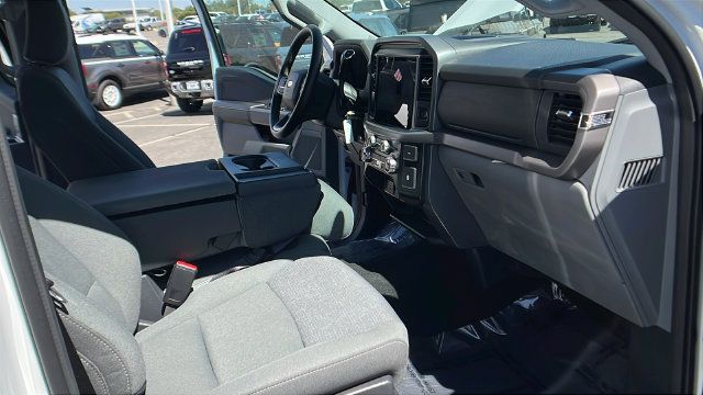 Used 2025 Ford F150 XLT w/ Equipment Group 301A Standard AWD/4WD image 16