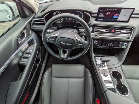 Used 2026 Genesis G70 2.5T RWD image 17