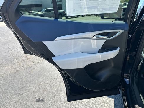 New 2025 Buick Envision Avenir image 22