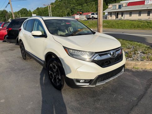 Used 2017 Honda CR-V Touring image 3