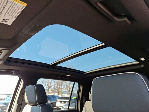 New 2025 Chevrolet Suburban Premier w/ Sun And Tow Package image 12