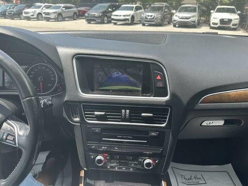 Used 2015 Audi Q5 2.0T Premium Plus w/ Technology Package AWD/4WD image 11