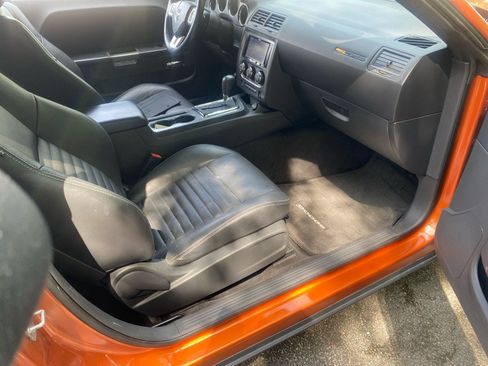 Used 2011 Dodge Challenger R/T RWD image 17