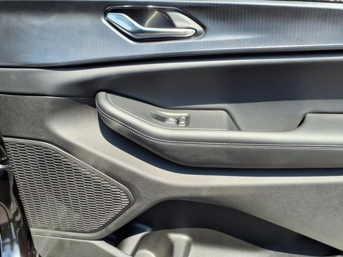 New 2025 Jeep Grand Cherokee L Altitude image 21