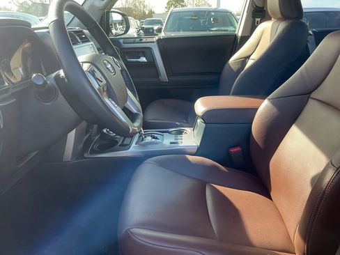 Used 2023 Toyota 4Runner Limited image 9