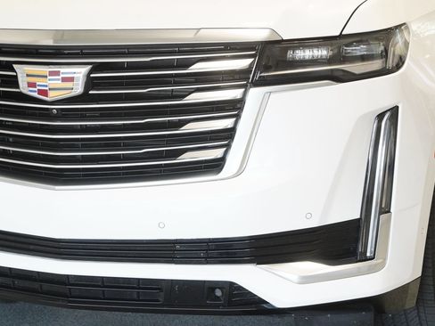 Used 2021 Cadillac Escalade Premium Luxury Platinum w/ Heavy-Duty Trailer Package AWD/4WD image 6