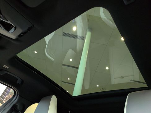 Used 2026 BMW X2 xDrive28i w/ Technology Package image 28