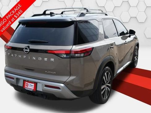 Used 2023 Nissan Pathfinder Platinum FWD image 6