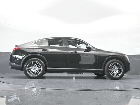 Used 2025 Mercedes-Benz GLC 300 4MATIC image 63