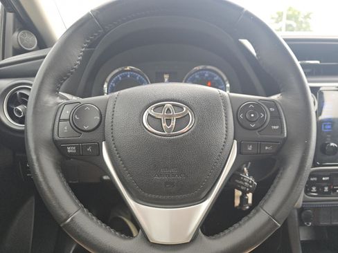 Used 2017 Toyota Corolla SE w/ Carpet Mat Package (TMS) FWD image 22