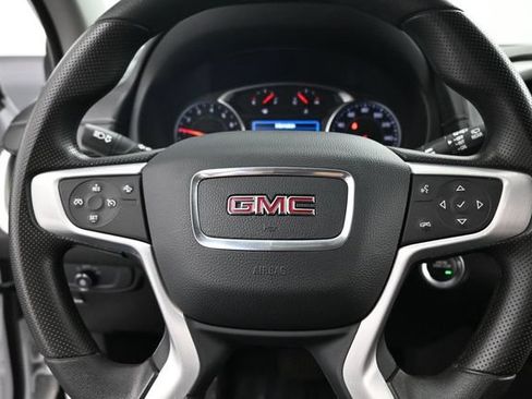 Used 2024 GMC Terrain SLE FWD image 16