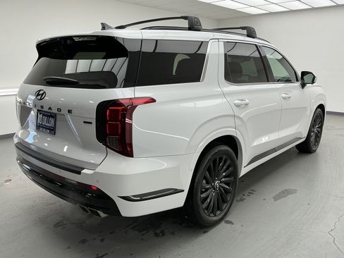 Used 2025 Hyundai Palisade Calligraphy image 4
