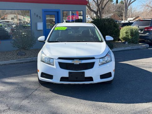 Used 2014 Chevrolet Cruze LT w/ Technology Package image 2
