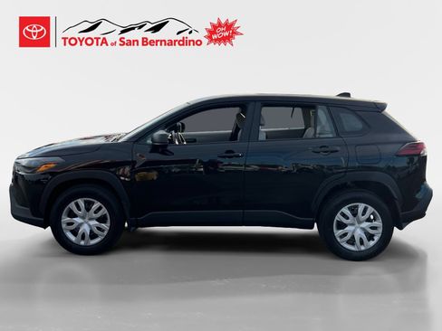 Used 2026 Toyota Corolla Cross L FWD image 2