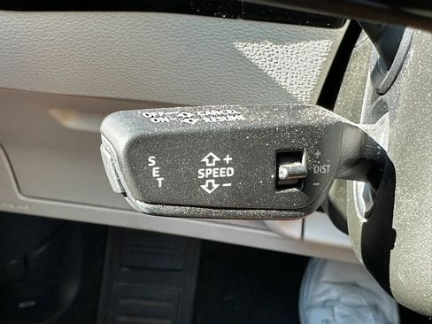 Used 2019 Audi e-tron Prestige AWD/4WD image 41